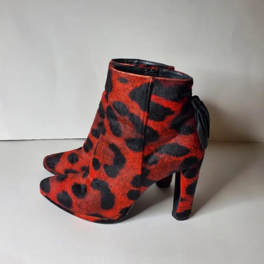 Stuart Weitzman Backflip red animal print heeled Booties Size 6 ***FLAWED ****